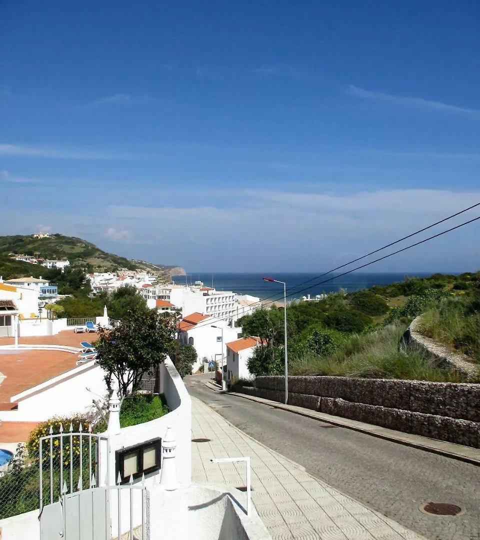 Apartamentos Salema Praia Club