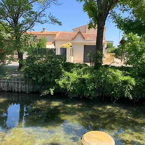 Petite Maison Près Du Centre , LʼIsle-sur-la-Sorgue France