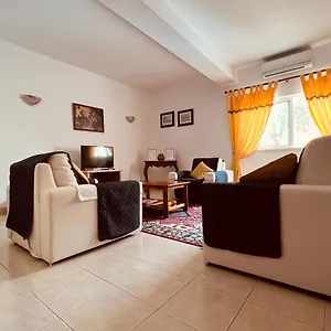  Appartement Flora