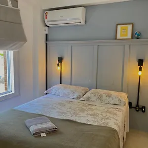 https://apartamento-floripa-15-prox-ao-centro-ufsc-aeroporto-e-praias.santa-catarina-brasil.com