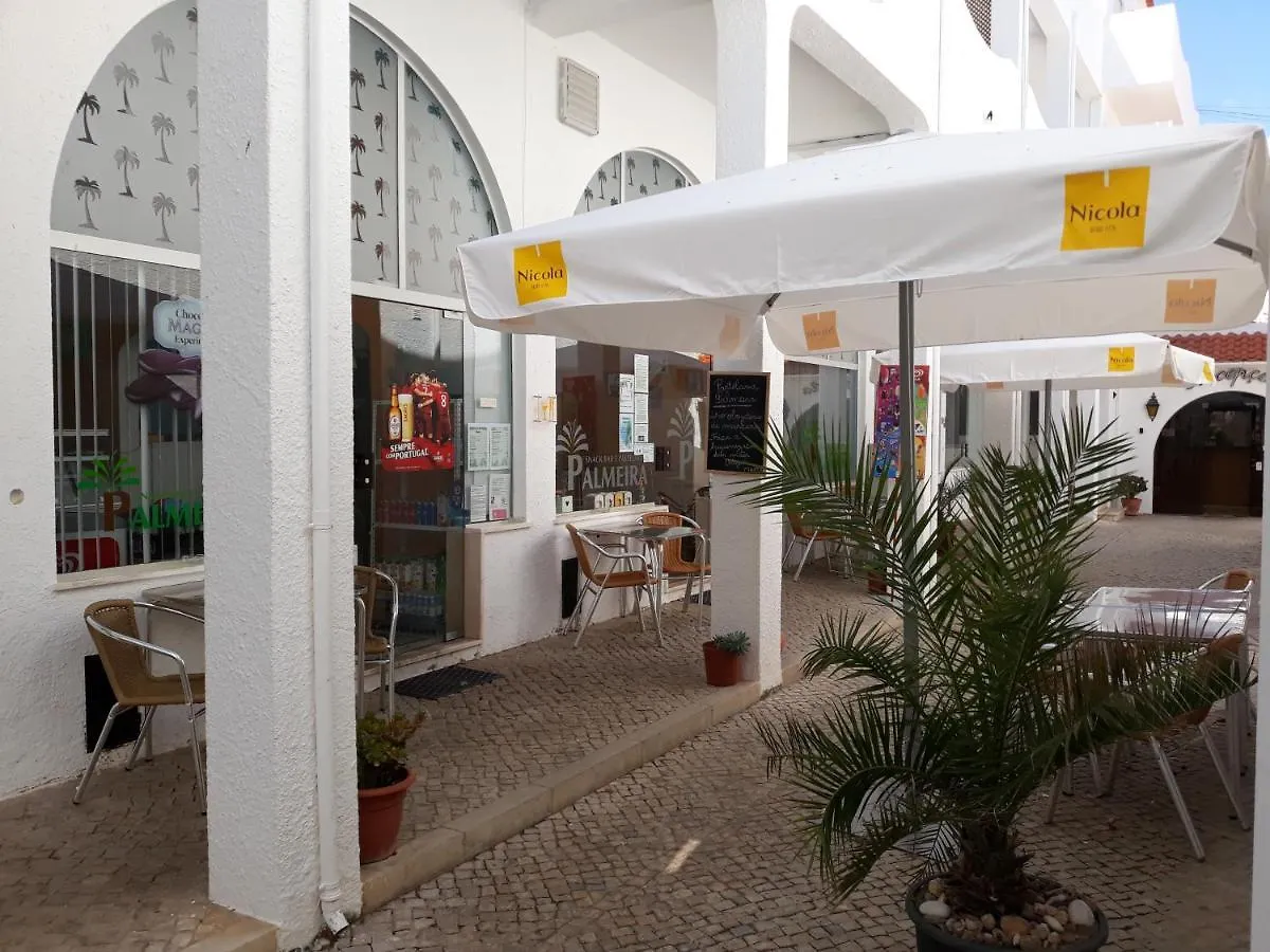 Apartamentos Salema Praia Club 0*,
