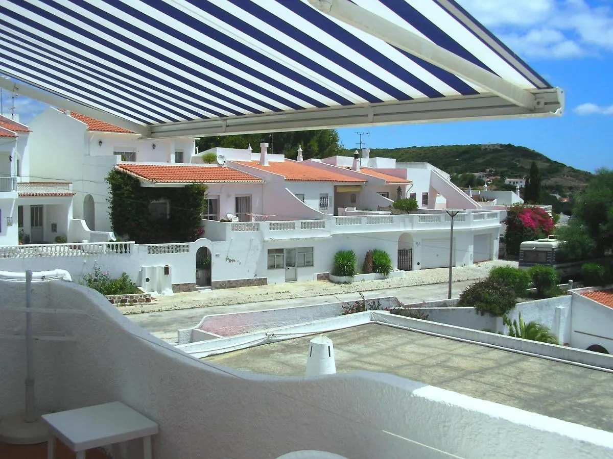 Apartamentos Salema Praia Club Apartment