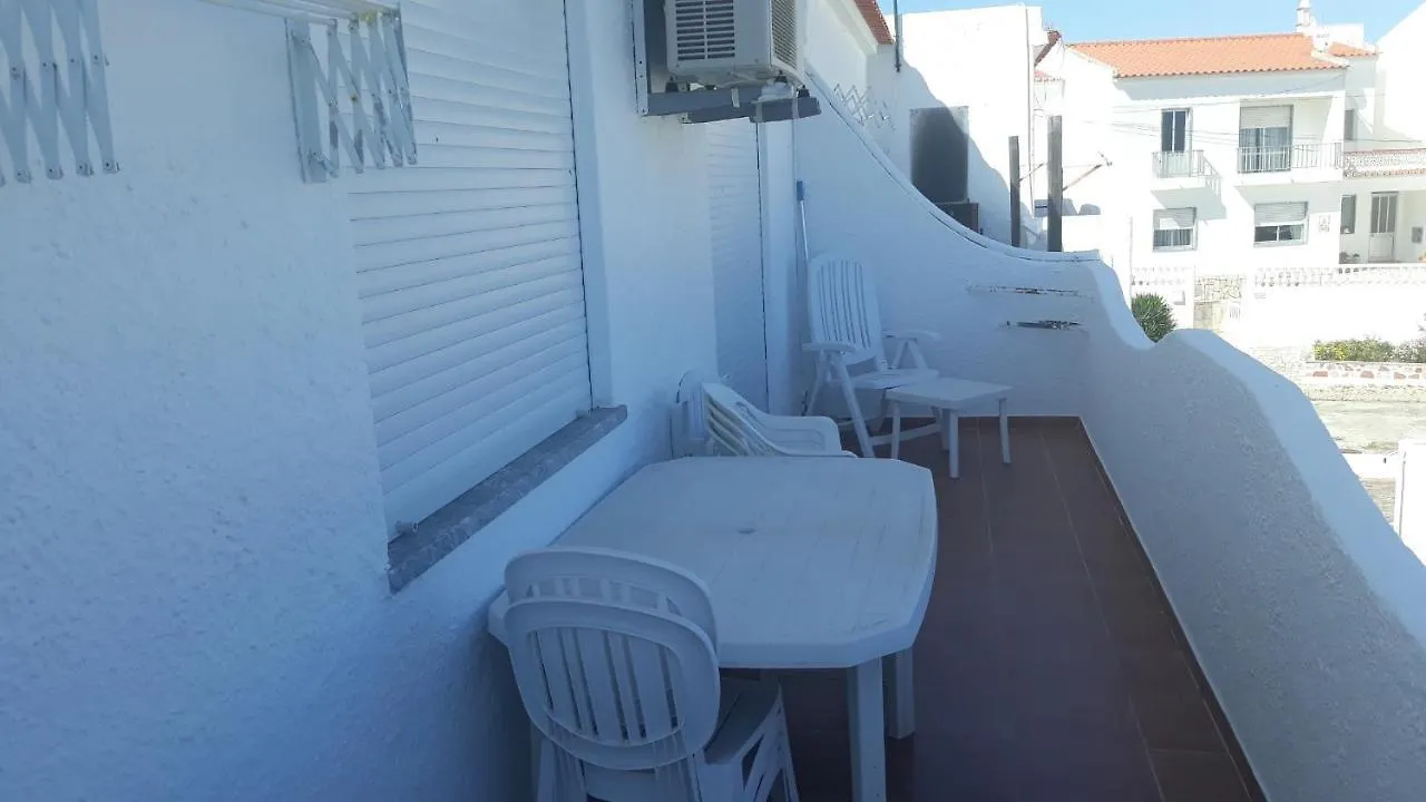 Apartamentos Salema Praia Club Apartment