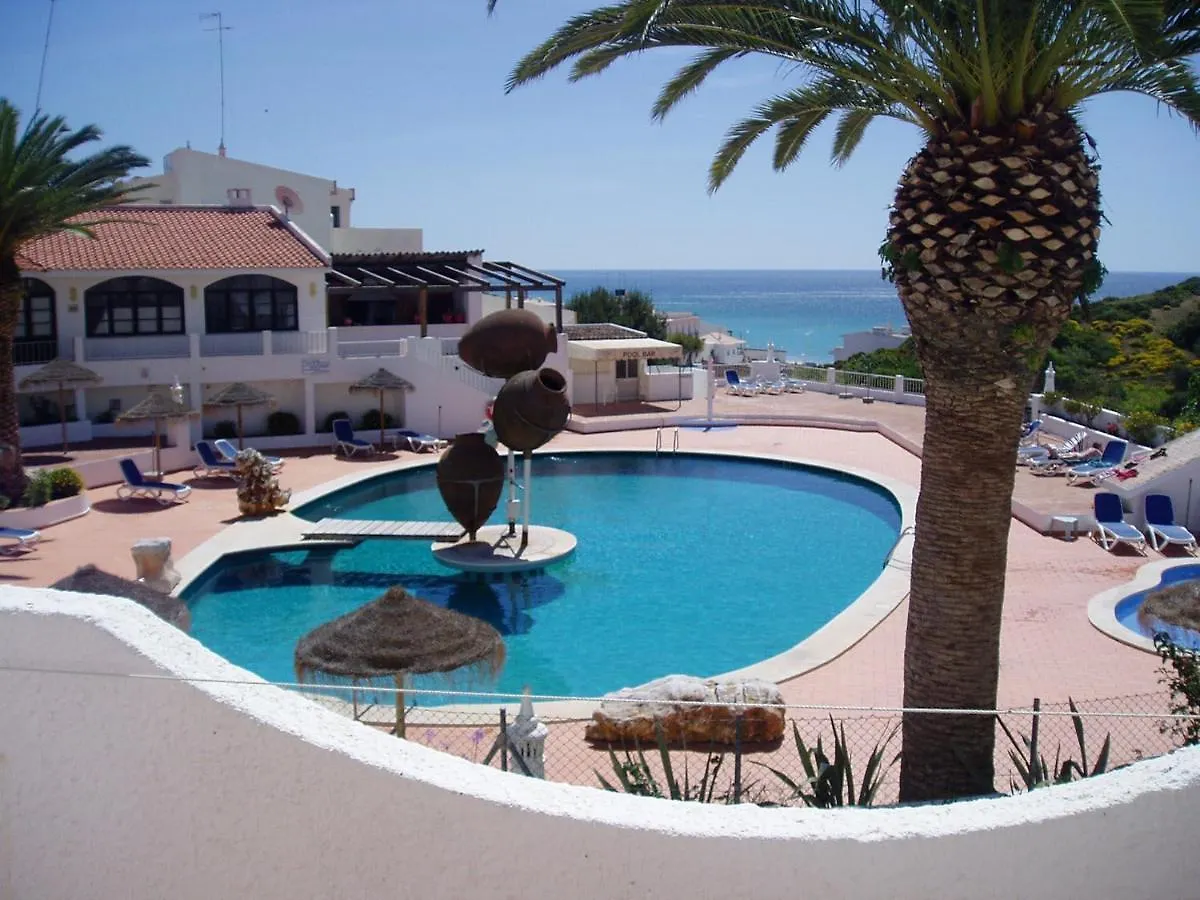 Apartamentos Salema Praia Club