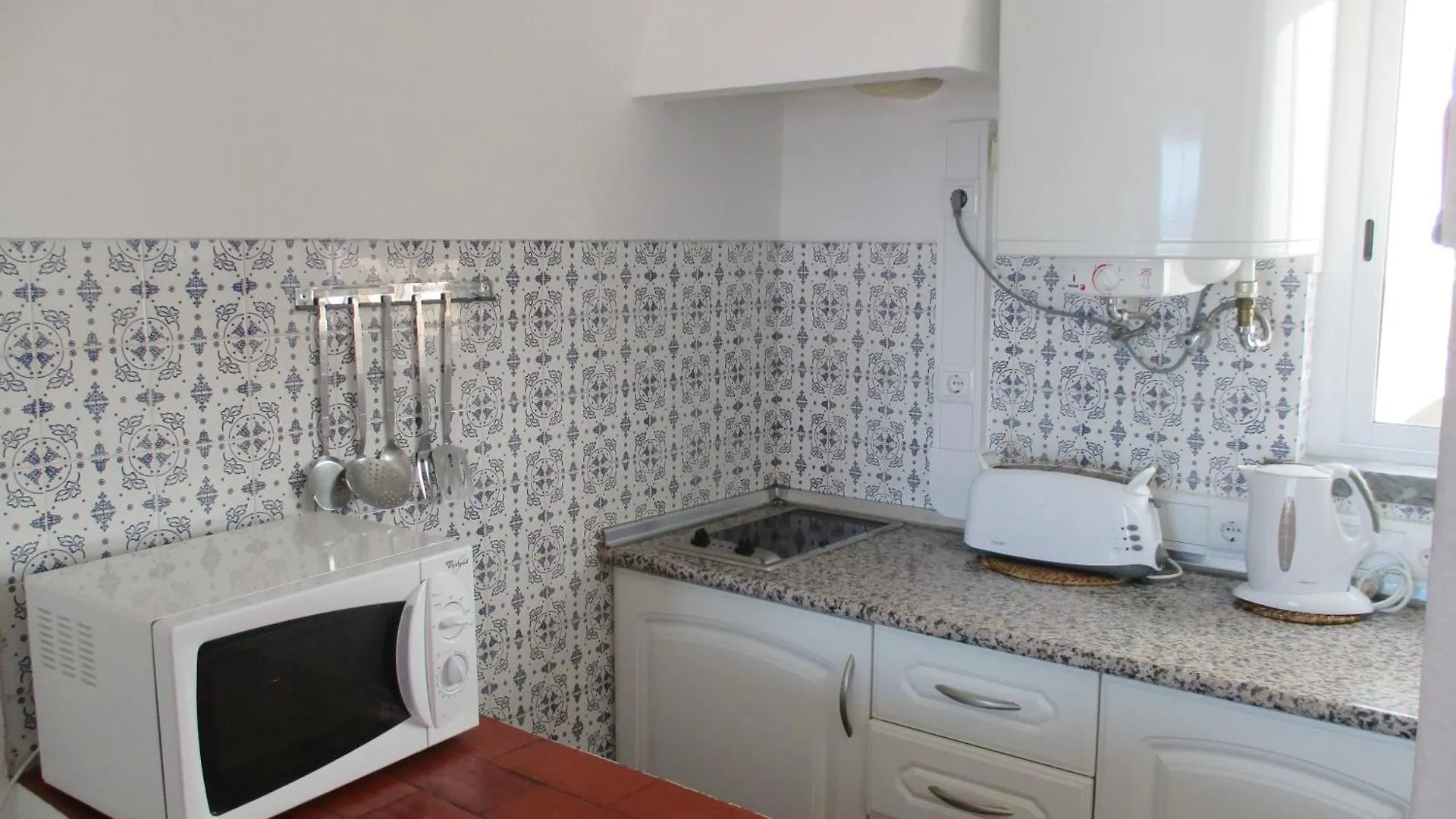 Apartamentos Salema Praia Club Apartment